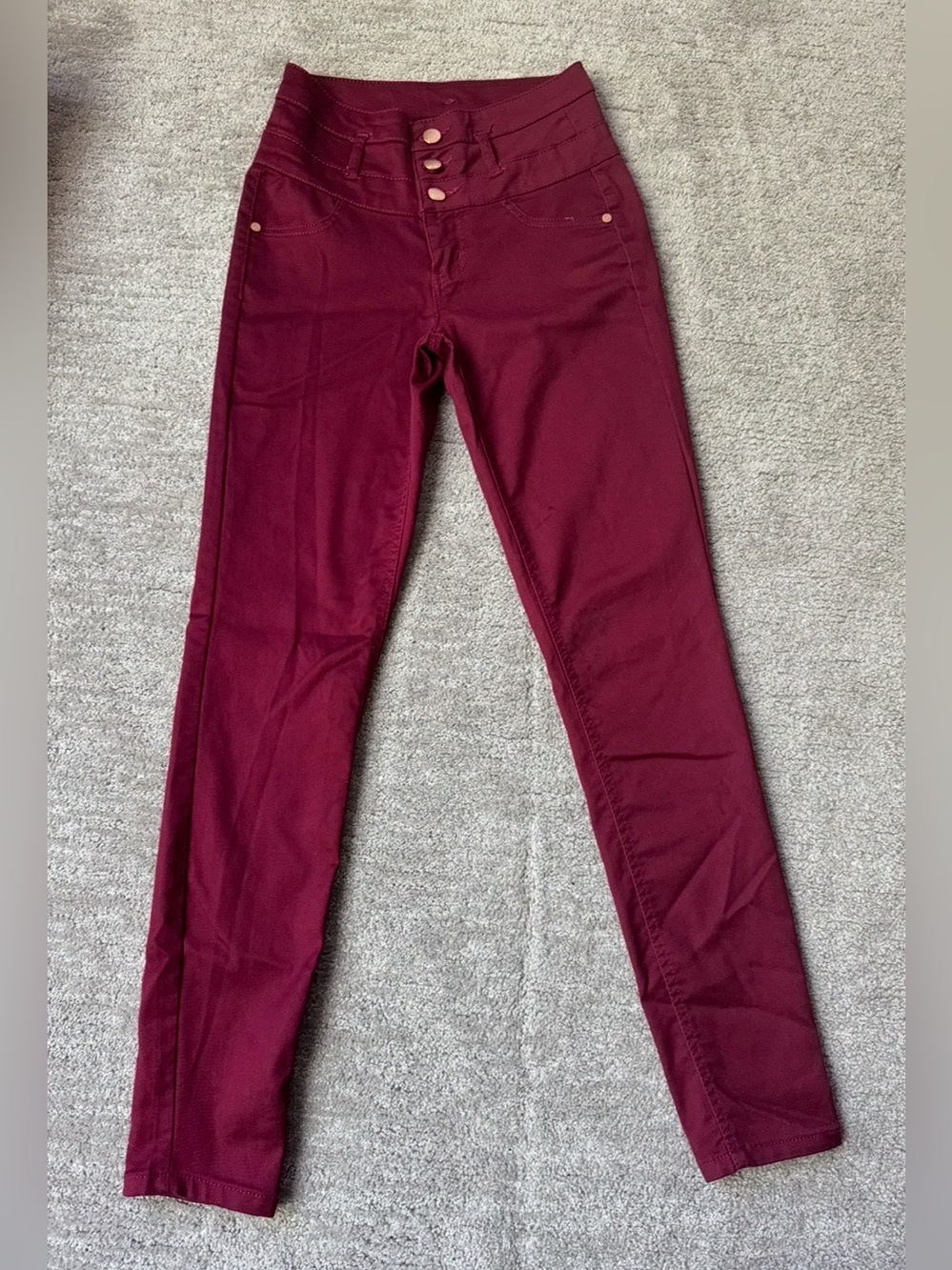 Refuge High Waisted 3-Button Skinny Pants in Burgundy Wine - Size:0 - Picture 2 of 8